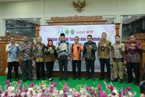 Wakil Gubernur Kaltim, Seno Aji bersama Bupati Kutim, Ardiansyah Sulaiman dalam pembukaan acara Rakerda se-kalimantan di Kabupaten Kutai Timur